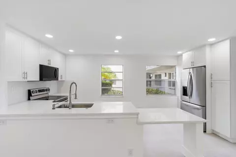 578 Burgundy M #M, Delray Beach, FL 33484