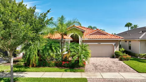 11484 SW Mountain Ash Cir, Port Saint Lucie, FL 34987