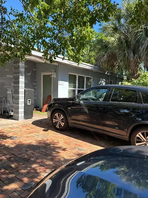 1571 NE 43rd St, Pompano Beach, FL 33064