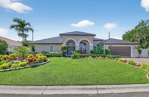 4768 Cypress Dr S, Boynton Beach, FL 33436