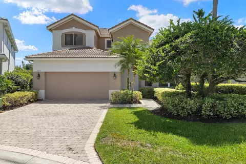10910 Grande Blvd W, West Palm Beach, FL 33412