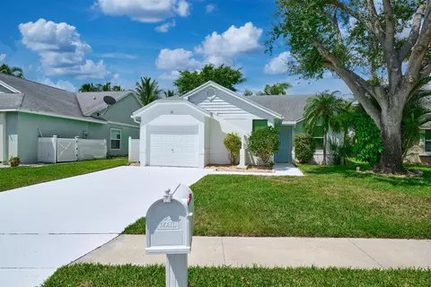 44 Misty Meadow Dr, Boynton Beach, FL 33436