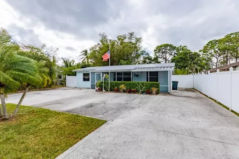 4508 SE Chatham Ave, Stuart, FL 34997
