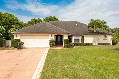 1465 SE Westmoreland Blvd, Port Saint Lucie, FL 34952