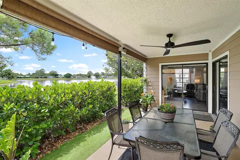 501 Lakewood Dr #9D, Jupiter, FL 33458