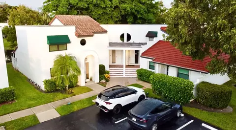 391 NW 36th Ave, Deerfield Beach, FL 33442