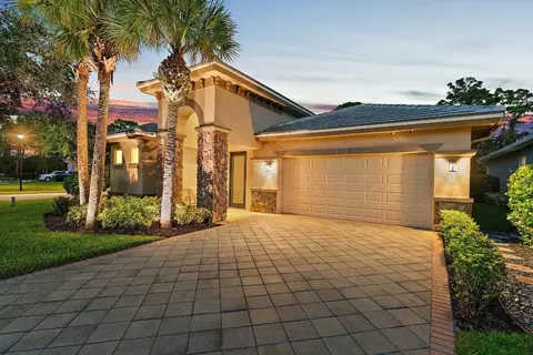 11219 Osprey Lk, Palm Beach Gardens, FL 33412