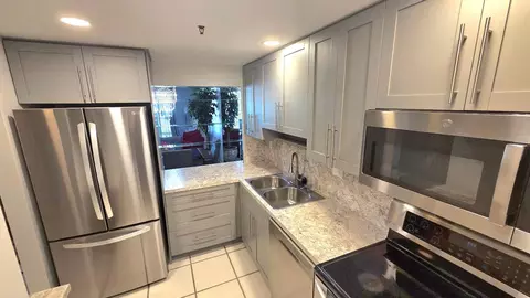 2788 Tennis Clb #203, West Palm Beach, FL 33417