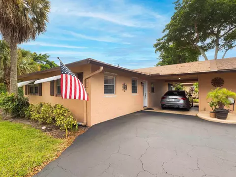 725 Whippoorwill Ln, Delray Beach, FL 33445