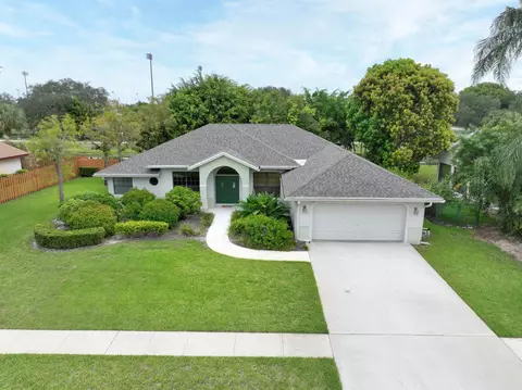 13676 Folkestone Ct, Wellington, FL 33414