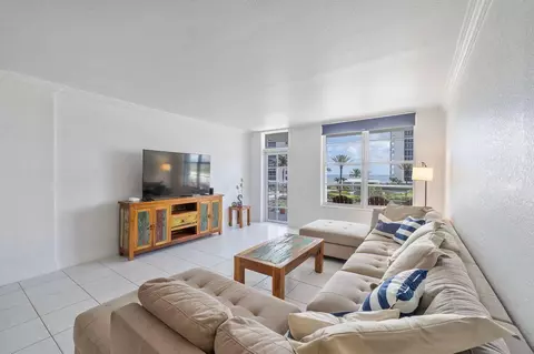 2851 S Ocean Blvd #3A, Boca Raton, FL 33432