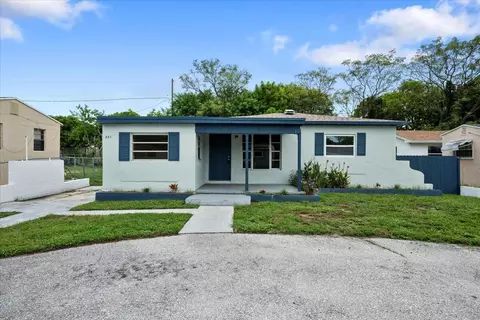 821 43rd, West Palm Beach, FL 33407