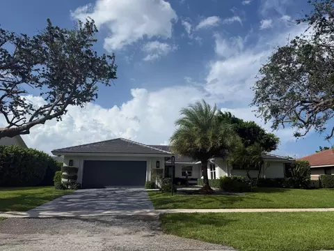4398 White Cedar Ln, Delray Beach, FL 33445