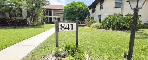841 SW South Riv #102, Stuart, FL 34997