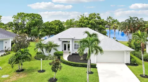 243 SW Fernleaf Trl, Port Saint Lucie, FL 34953