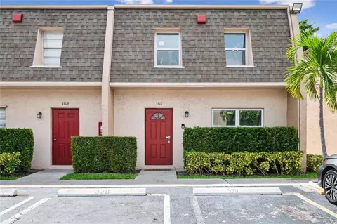 3311 Mallard Close, Pompano Beach, FL 33064