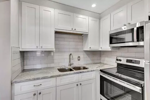 27 Camden B, West Palm Beach, FL 33417
