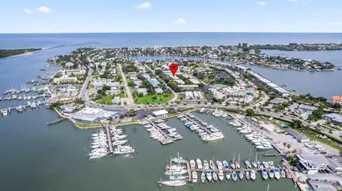 1181 Carlton Ct #202, Fort Pierce, FL 34949