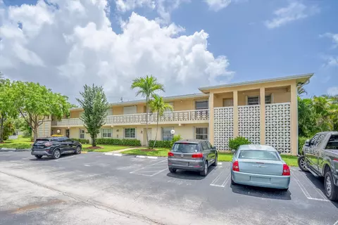 1821 NW 18th #104, Delray Beach, FL 33445
