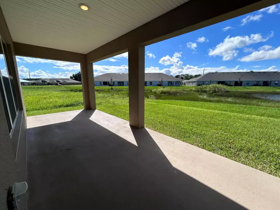 Exterior - 8638 Giovanni Ave, Fort Pierce, FL 34951 photo 2 of 7