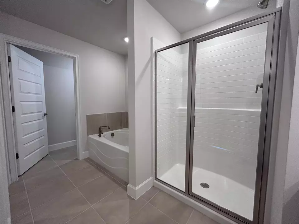 Bath - 8638 Giovanni Ave, Fort Pierce, FL 34951 photo 2 of 4