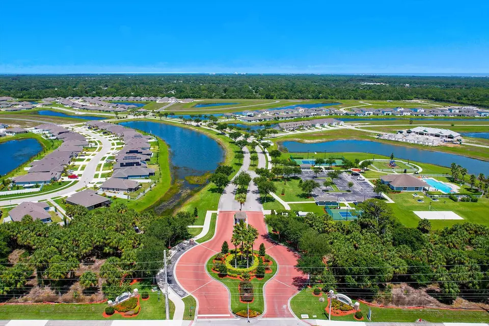 View/Area - 8638 Giovanni Ave, Fort Pierce, FL 34951 photo 8 of 9