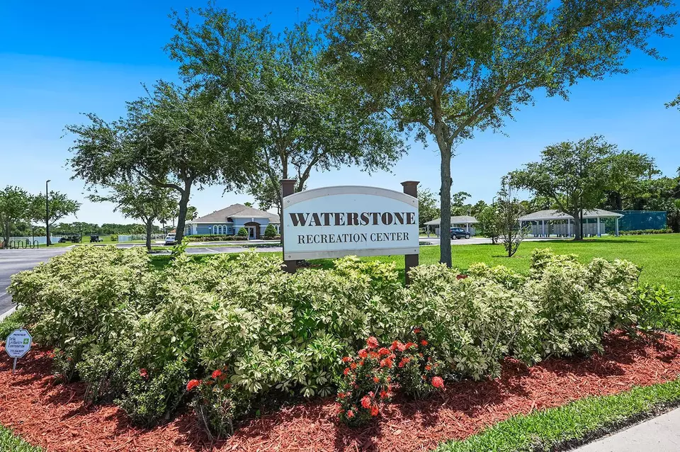 View/Area - 8638 Giovanni Ave, Fort Pierce, FL 34951 photo 2 of 9
