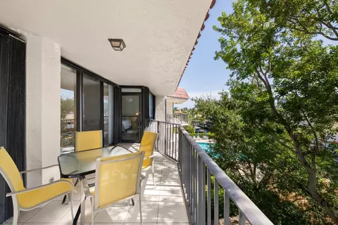 799 Jeffery St #411, Boca Raton, FL 33487