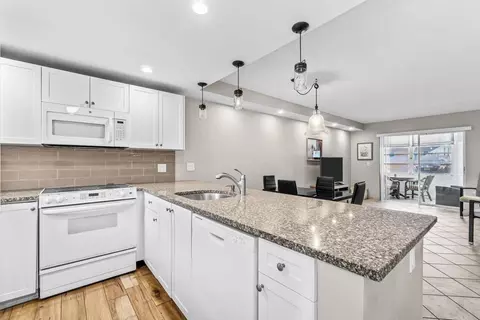 2191 NE 1st Ct #106, Boynton Beach, FL 33435