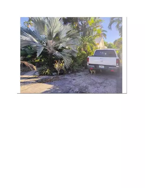 1221 18th N, Lake Worth Beach, FL 33460