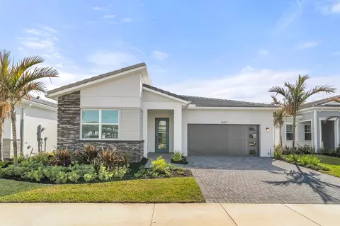 10477 SW Jadewood Ct, Port Saint Lucie, FL 34987