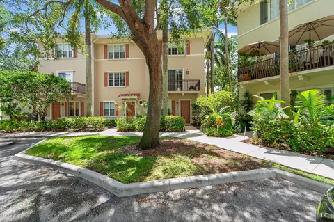120 Powell Ln, Jupiter, FL 33458