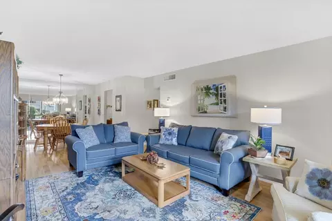 9810 Pineapple Tree #111, Boynton Beach, FL 33436