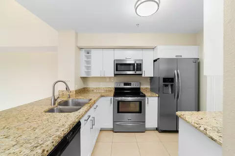 7888 Sonoma Springs Cir #201, Lake Worth, FL 33463