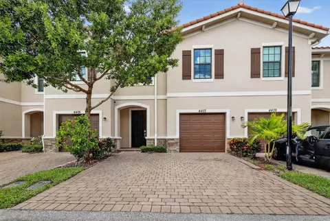 4407 Hemlock Dr, Riviera Beach, FL 33410
