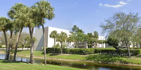 5900 Camino Del Sol #306, Boca Raton, FL 33433
