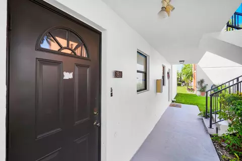 Entry Way - 516 Osprey Dr #15A, Delray Beach, FL 33444 photo 1 of 1