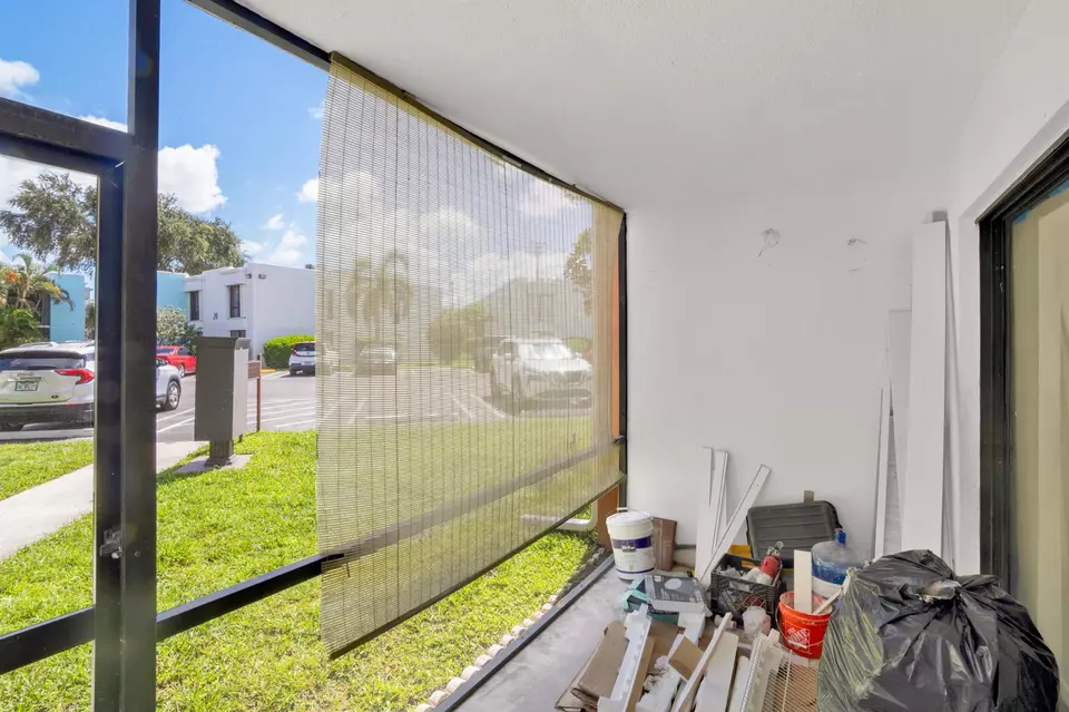 Exterior - 516 Osprey Dr #15A, Delray Beach, FL 33444 photo 3 of 4