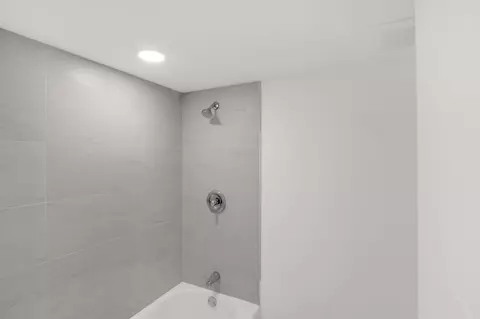 Bath - 516 Osprey Dr #15A, Delray Beach, FL 33444 photo 1 of 3