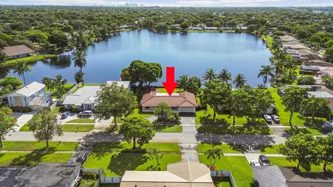 1700 SW 72nd Ave, Plantation, FL 33317
