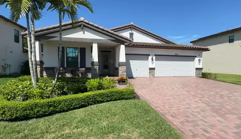 3153 Streng Ln, Royal Palm Beach, FL 33411
