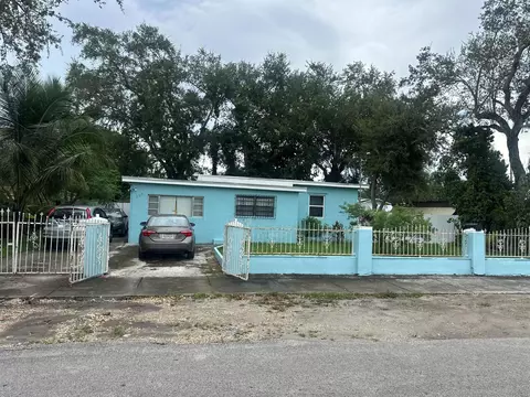 2315 NW Nw 97th Street St, Miami, FL 33147
