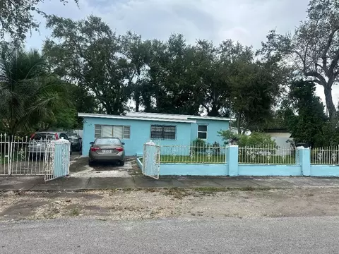 2315 NW Nw 97th St, Miami, FL 33147