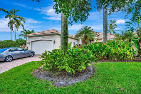 106 Village Clubhouse Cir, Jupiter, FL 33458