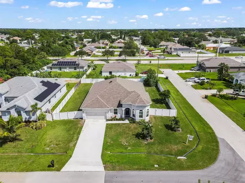 191 SW Felix Ave, Port Saint Lucie, FL 34953