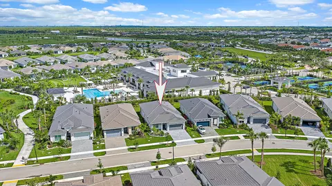 10151 Driftwood Way, Palm Beach Gardens, FL 33412