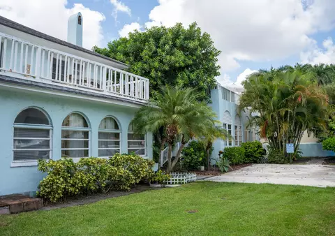 264 Seminole Ave, Palm Beach, FL 33480
