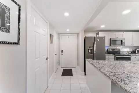 720 N Dixie #303, Lantana, FL 33462