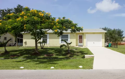 1057 SW Gastador Ave, Port Saint Lucie, FL 34953