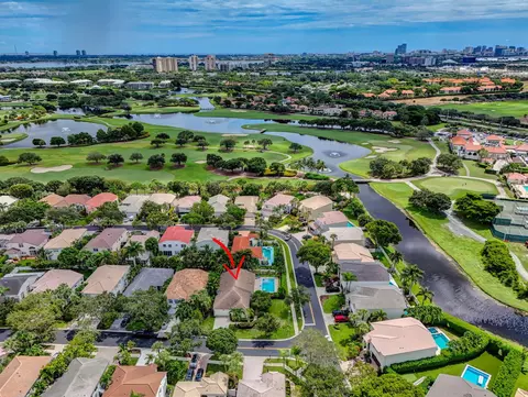 2060 Cezanne Rd, West Palm Beach, FL 33409
